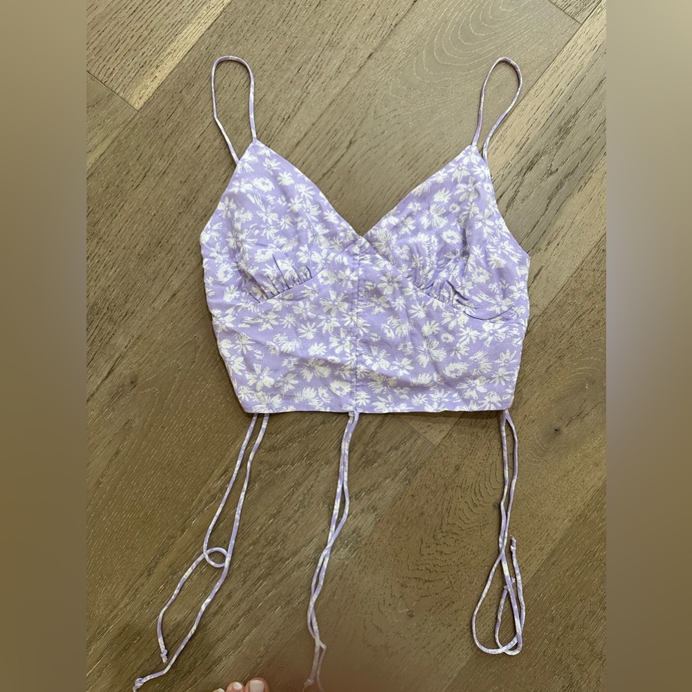 Isabelle’s Cabinet purple strappy top size medium. Brand Skylar & Madison